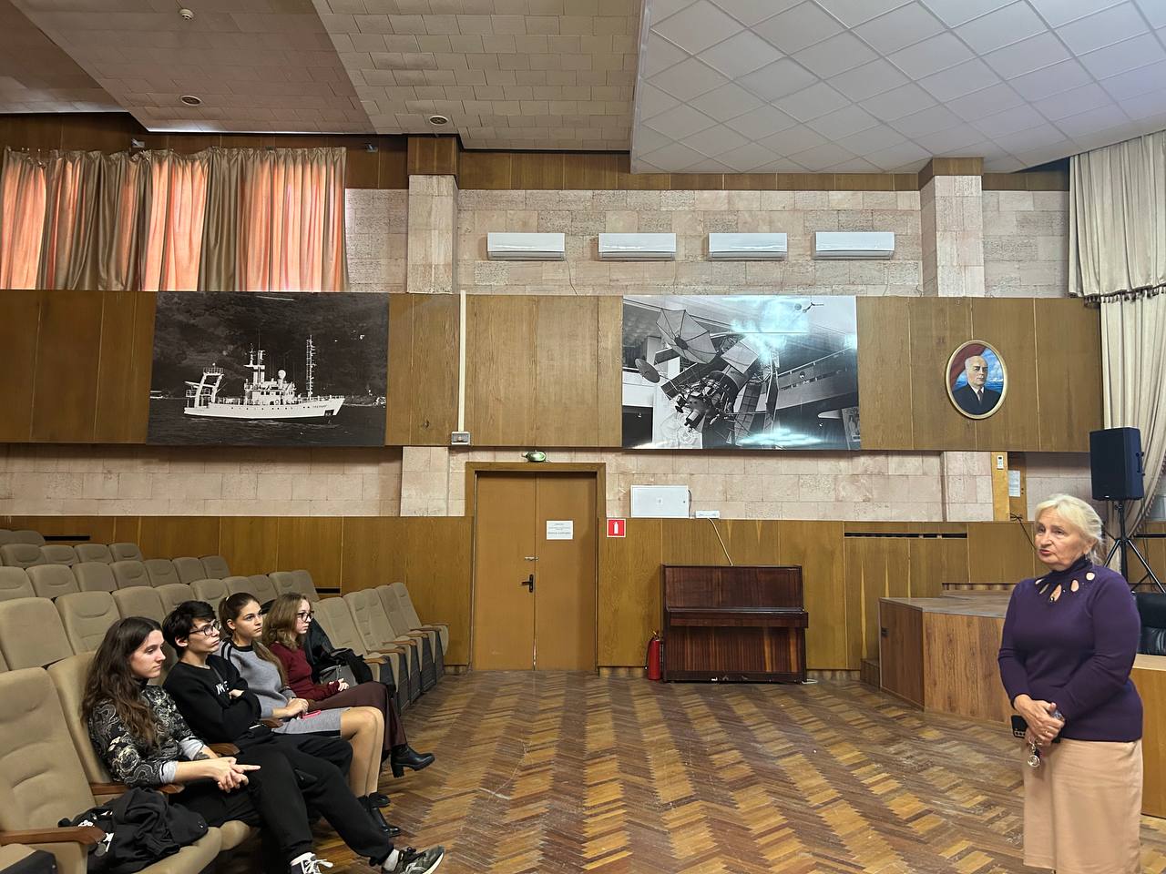 День открытых дверей для студентов-физиков