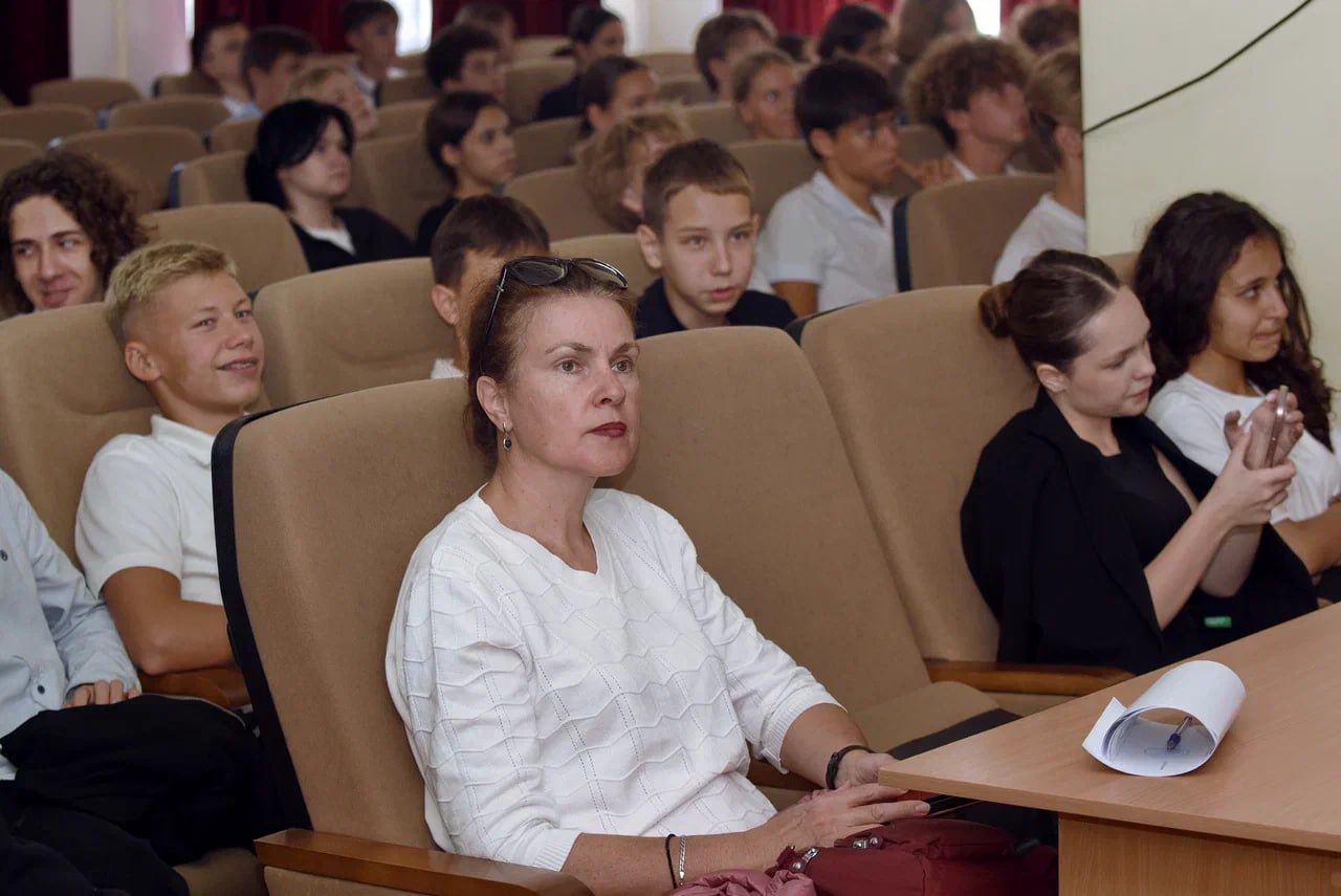 НЕурок географии в МГИ